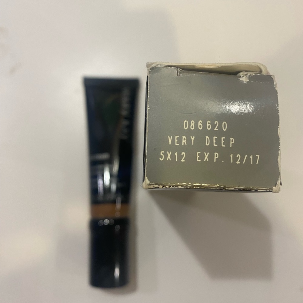 Mary Kay CC Cream Foundation - Very Deep